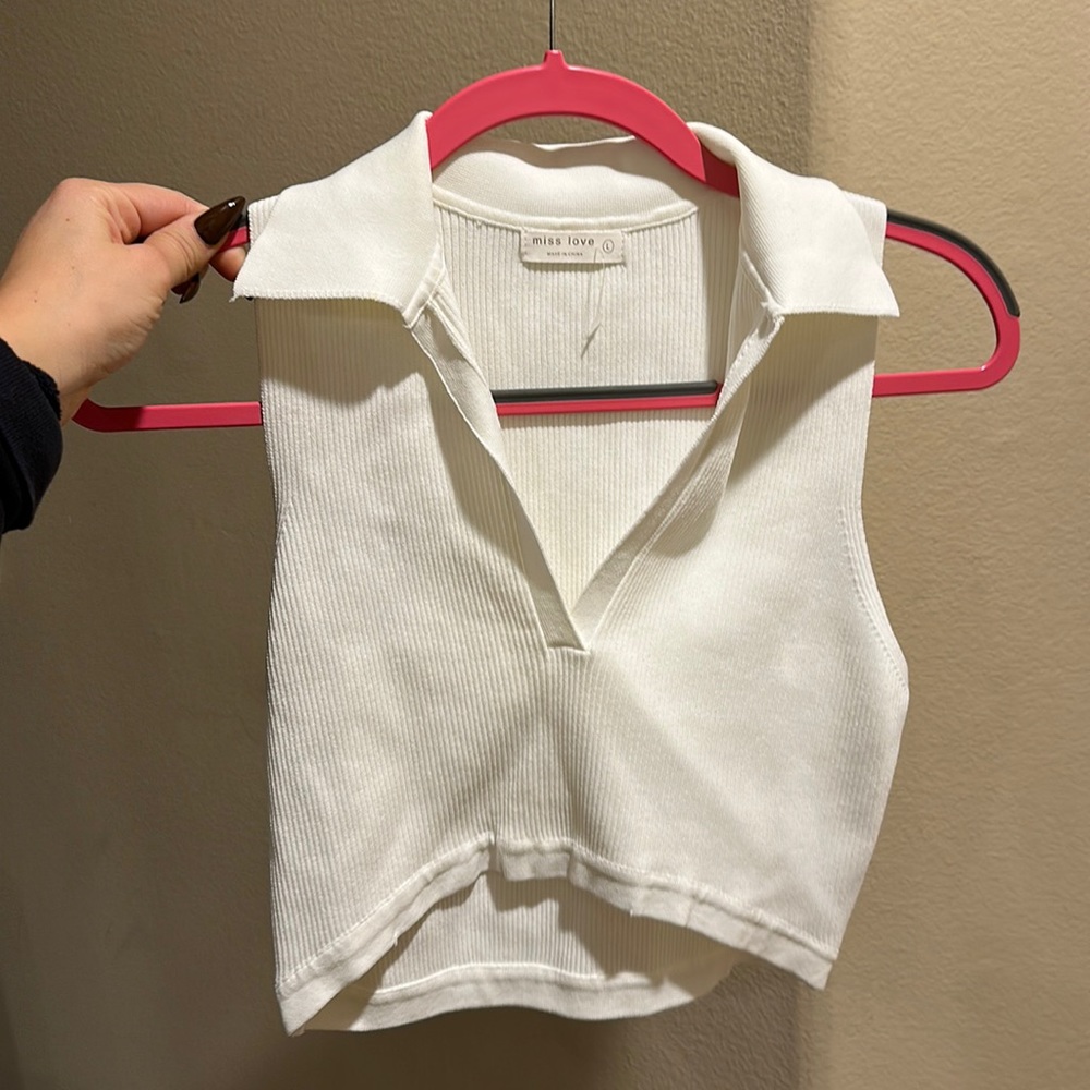 White crop top collar shirt